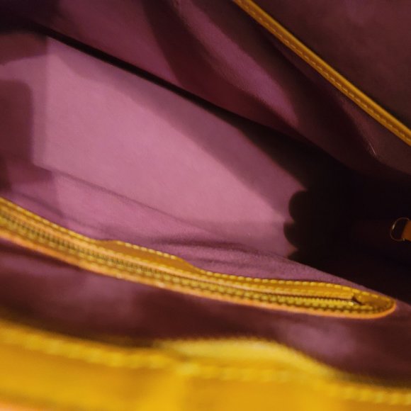 LOUIS VUITTON YELLOW EPI PURSE AND WALLET - Picture 7 of 12